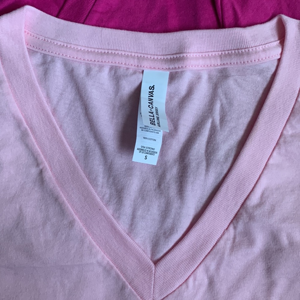 🌻3/$25 basic v-neck bundle - Picture 3 of 4